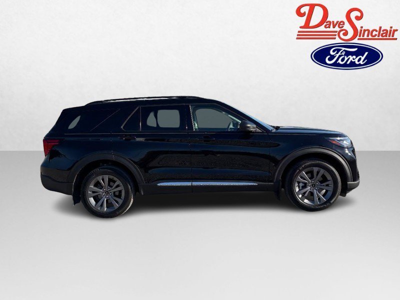 Used 2025 Ford Explorer Active w/ Active Comfort Package AWD/4WD image 5