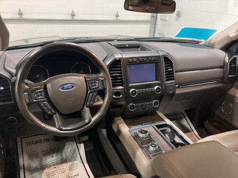Used 2019 Ford Expedition Limited w/ Equipment Group 301A image 25
