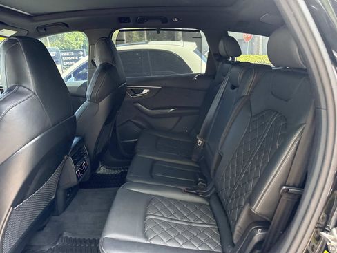 Used 2023 Audi SQ7 Prestige w/ Prestige Package AWD/4WD image 15