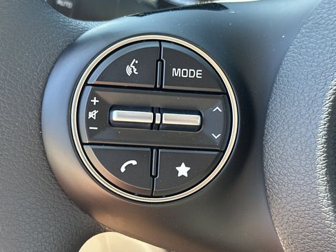 New 2025 Kia Soul LX w/ LX Technology Package image 21