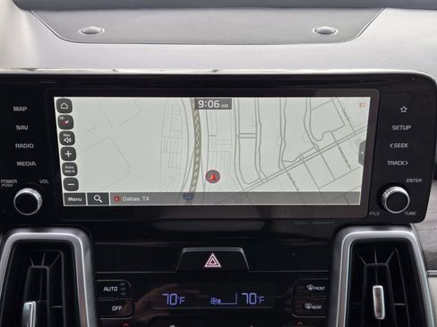 Used 2023 Kia Sorento EX w/ Panoramic Sunroof Package image 17