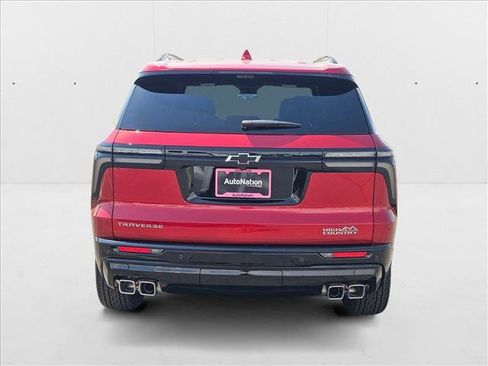 New 2026 Chevrolet Traverse High Country image 8