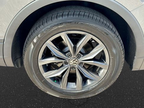 Used 2023 Volkswagen Tiguan SE FWD image 20