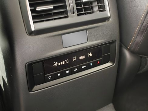 Used 2025 MAZDA CX-90 3.3 Turbo w/ Preferred Package image 18