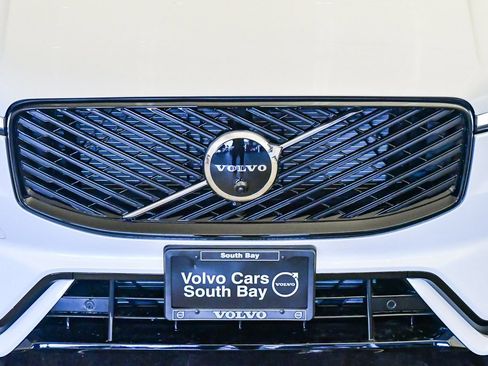 New 2026 Volvo XC60 B5 Ultra w/ Climate Package PRO AWD/4WD image 8