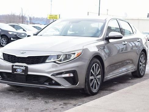 Used 2019 Kia Optima EX image 9