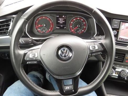 Used 2019 Volkswagen Jetta R-Line image 20
