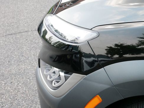 Used 2023 Hyundai Kona Limited image 16