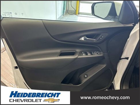 Used 2024 Chevrolet Equinox LT image 9