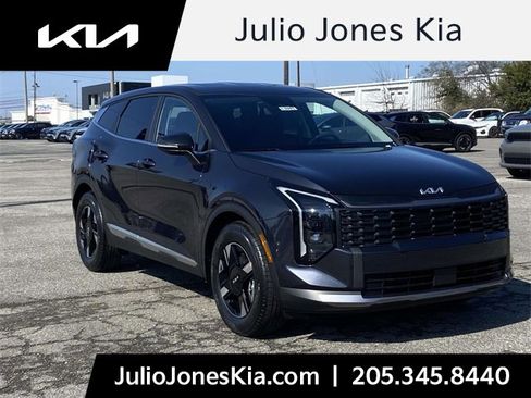 New 2026 Kia Sportage LX image 1