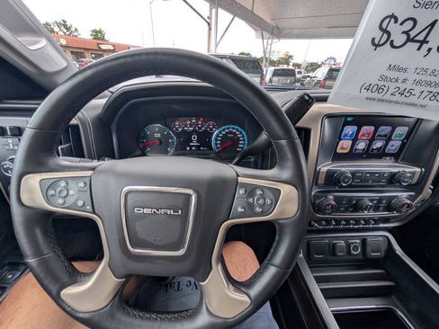 Used 2017 GMC Sierra 2500 Denali AWD/4WD image 11
