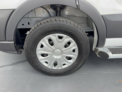 Certified 2025 Ford Transit 250 Low Roof w/ Exterior Upgrade Package RWD image 30