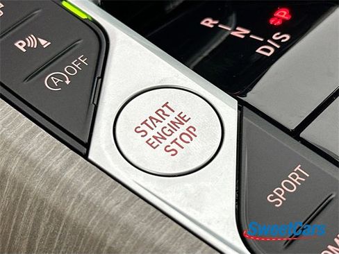 Used 2025 BMW 330i xDrive Sedan image 32