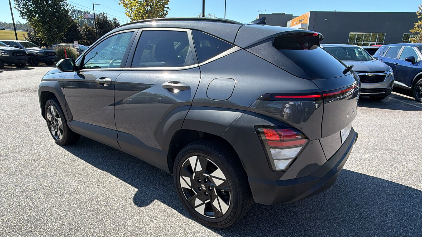 Used 2025 Hyundai Kona SEL AWD/4WD image 10