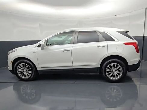 Used 2018 Cadillac XT5 Luxury w/ Driver Awareness Package AWD/4WD image 4