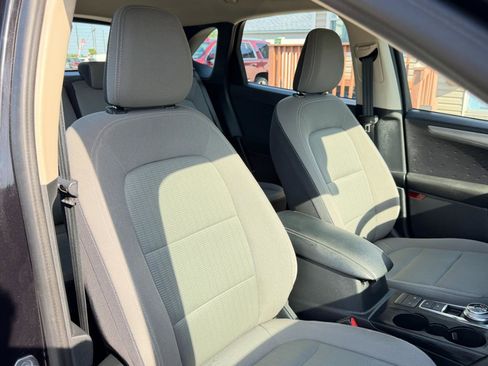 Used 2020 Ford Escape S FWD image 41
