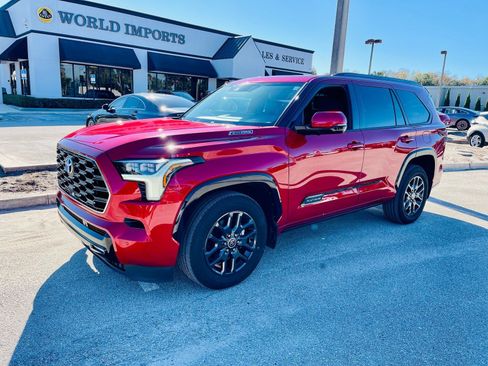 Used 2023 Toyota Sequoia Platinum image 8