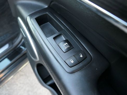 Used 2015 Jeep Grand Cherokee High Altitude image 24