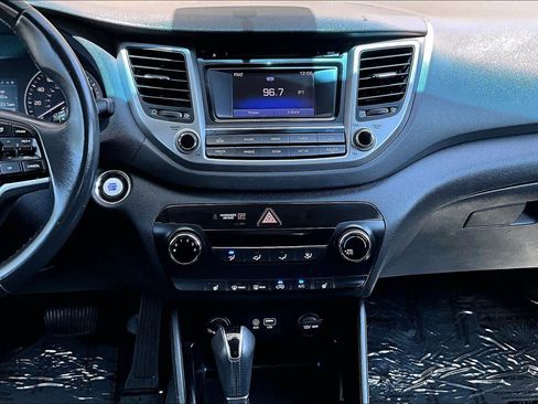 Used 2016 Hyundai Tucson Sport FWD image 7
