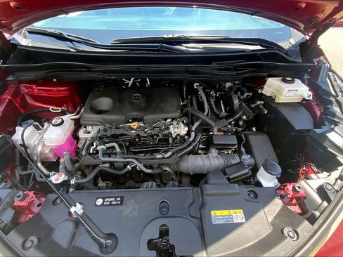 Used 2025 Toyota Sienna XLE FWD image 13