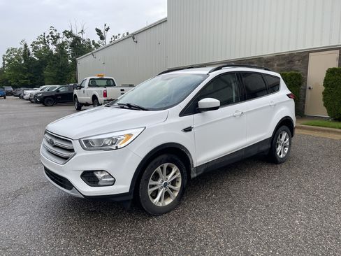 Used 2019 Ford Escape SEL AWD/4WD image 8