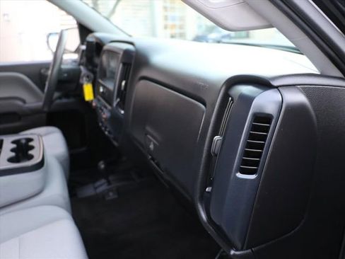 Used 2017 Chevrolet Silverado 1500 Custom w/ Custom Convenience Package image 10