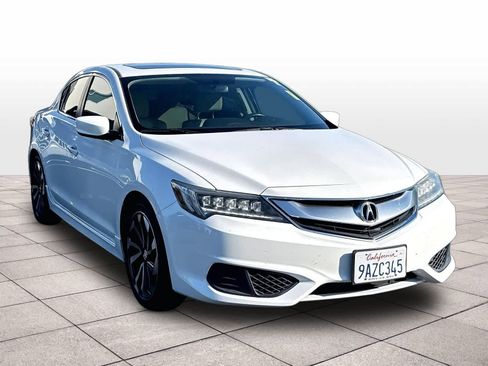 Used 2018 Acura ILX w/ Special Edition Package FWD image 3
