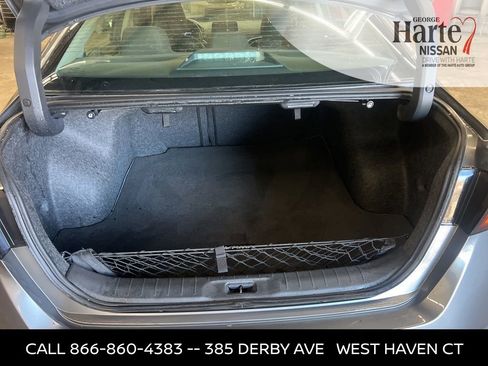 Certified 2019 Nissan Altima 2.5 Platinum image 32