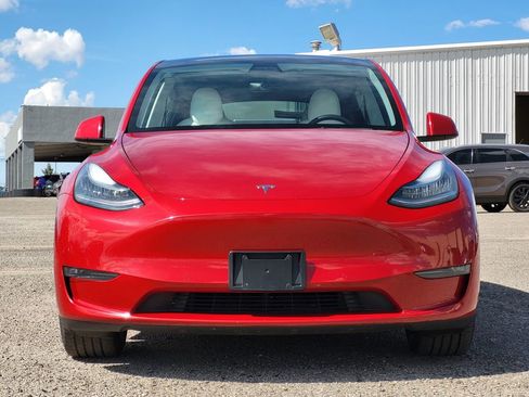 Used 2021 Tesla Model Y Long Range image 2