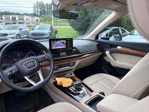 Used 2021 Audi Q5 2.0T Premium w/ Convenience Package AWD/4WD image 13