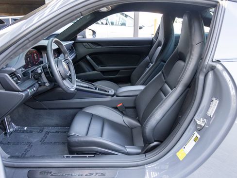Certified 2025 Porsche 911 Carrera GTS RWD image 32
