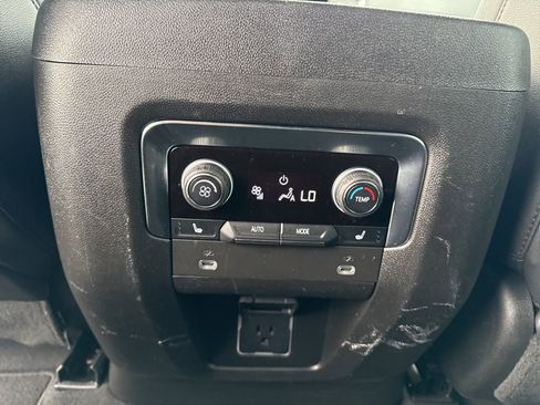 Used 2023 Chevrolet Suburban Premier AWD/4WD image 14