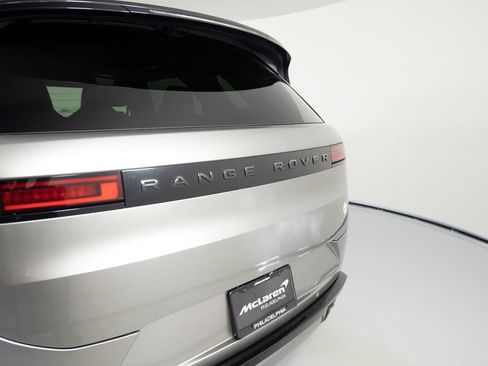 Used 2024 Land Rover Range Rover Sport AWD/4WD image 41
