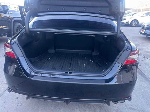 Used 2024 Toyota Camry SE image 10