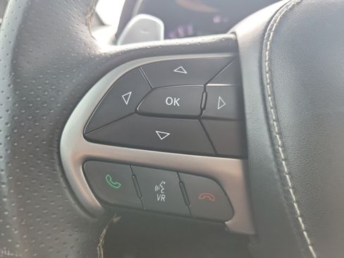 Used 2017 Jeep Grand Cherokee SRT AWD/4WD image 25