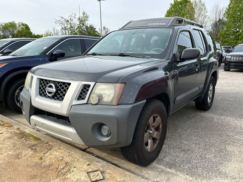 Used 2013 Nissan Xterra S RWD image 1