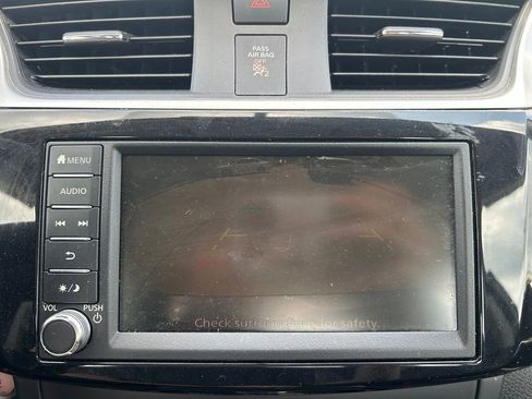 Used 2019 Nissan Sentra SV FWD image 20
