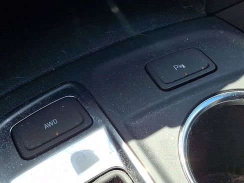 Used 2024 Chevrolet Equinox LT AWD/4WD image 23