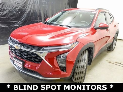 Used 2026 Chevrolet Trax LT w/ Driver Confidence Package image 4