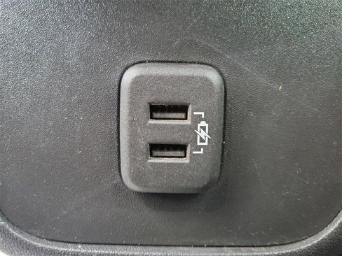 Used 2022 GMC Terrain SLE image 14