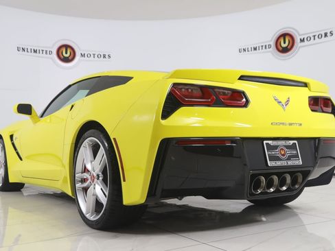 Used 2016 Chevrolet Corvette Stingray Coupe RWD image 33