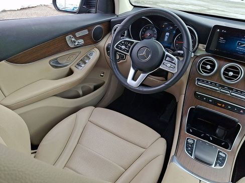 Used 2022 Mercedes-Benz GLC 300 4MATIC image 15