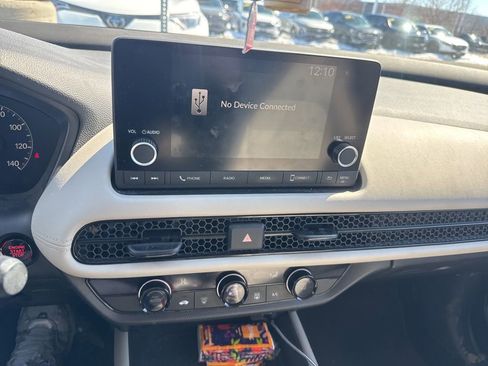 Used 2024 Honda HR-V LX image 10