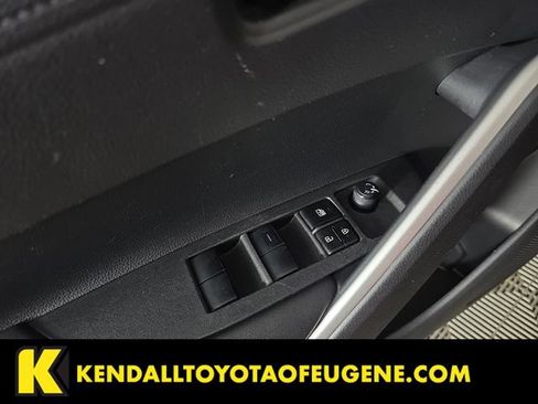 Used 2024 Toyota Corolla Cross LE AWD/4WD image 23