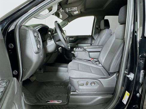 Used 2026 Chevrolet Silverado 1500 Custom Trail Boss w/ Turbomax Blackout Package image 18