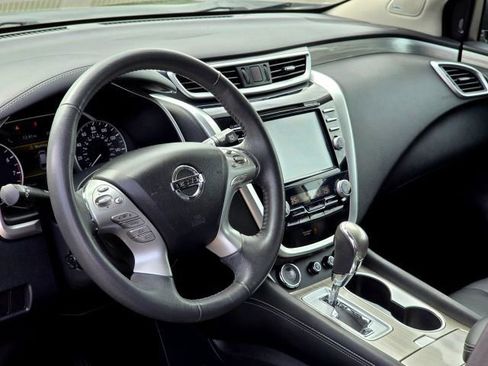 Used 2017 Nissan Murano Platinum w/ Platinum Technology Package image 11
