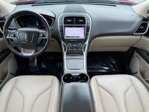 Used 2019 Lincoln Nautilus Select FWD image 24