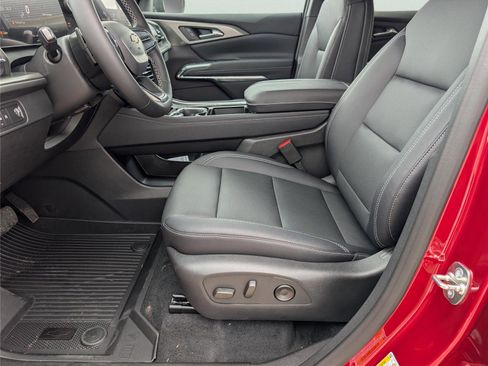 New 2026 Chevrolet Traverse LT w/ Sun and Wheel Package image 42