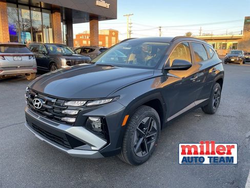 New 2026 Hyundai Tucson SEL image 1
