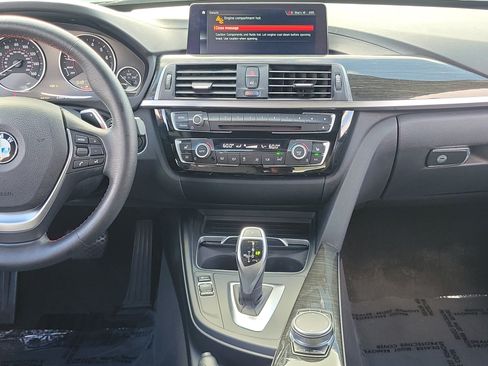 Used 2018 BMW 330i xDrive Sedan AWD/4WD image 30